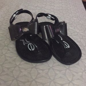 Toddler girls sz 9/10  sandals fits like a 9.